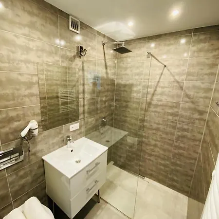 Swierkowa Владыславово